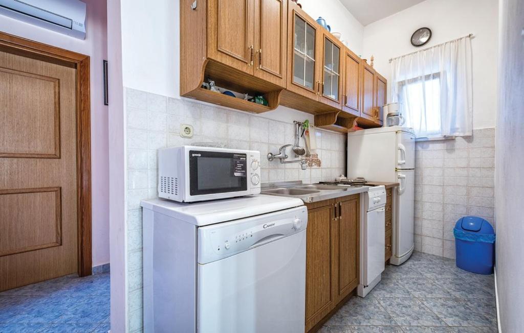 Apartment Tezak Kukci エクステリア 写真